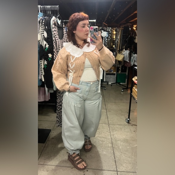 80B. Eyelet Collar Cable Knit Cardigan - Rose - Picture 12 of 12